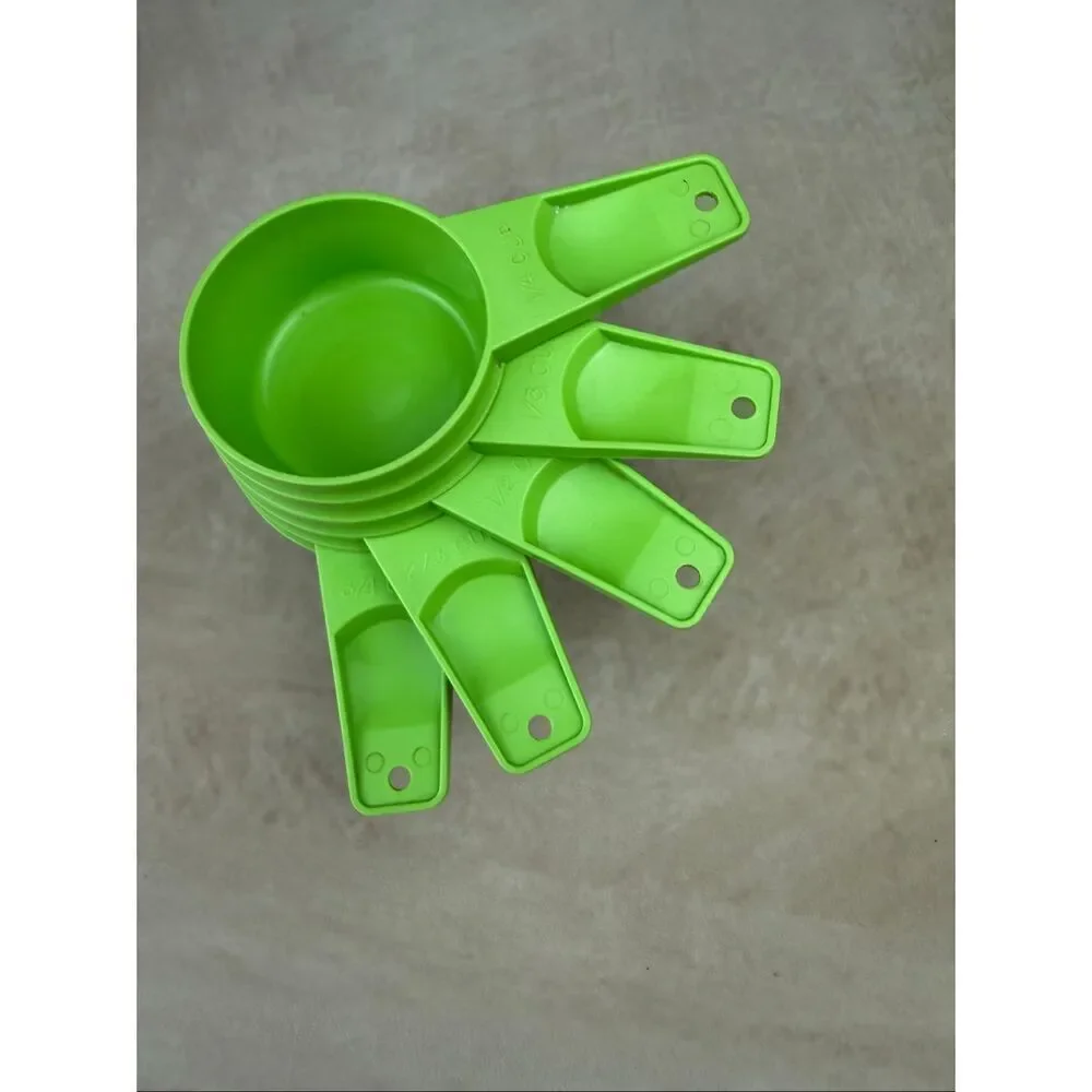 Vintage Tupperware Apple Green Measuring Cups Set of 5 1/4-3/4 No 1 Cup